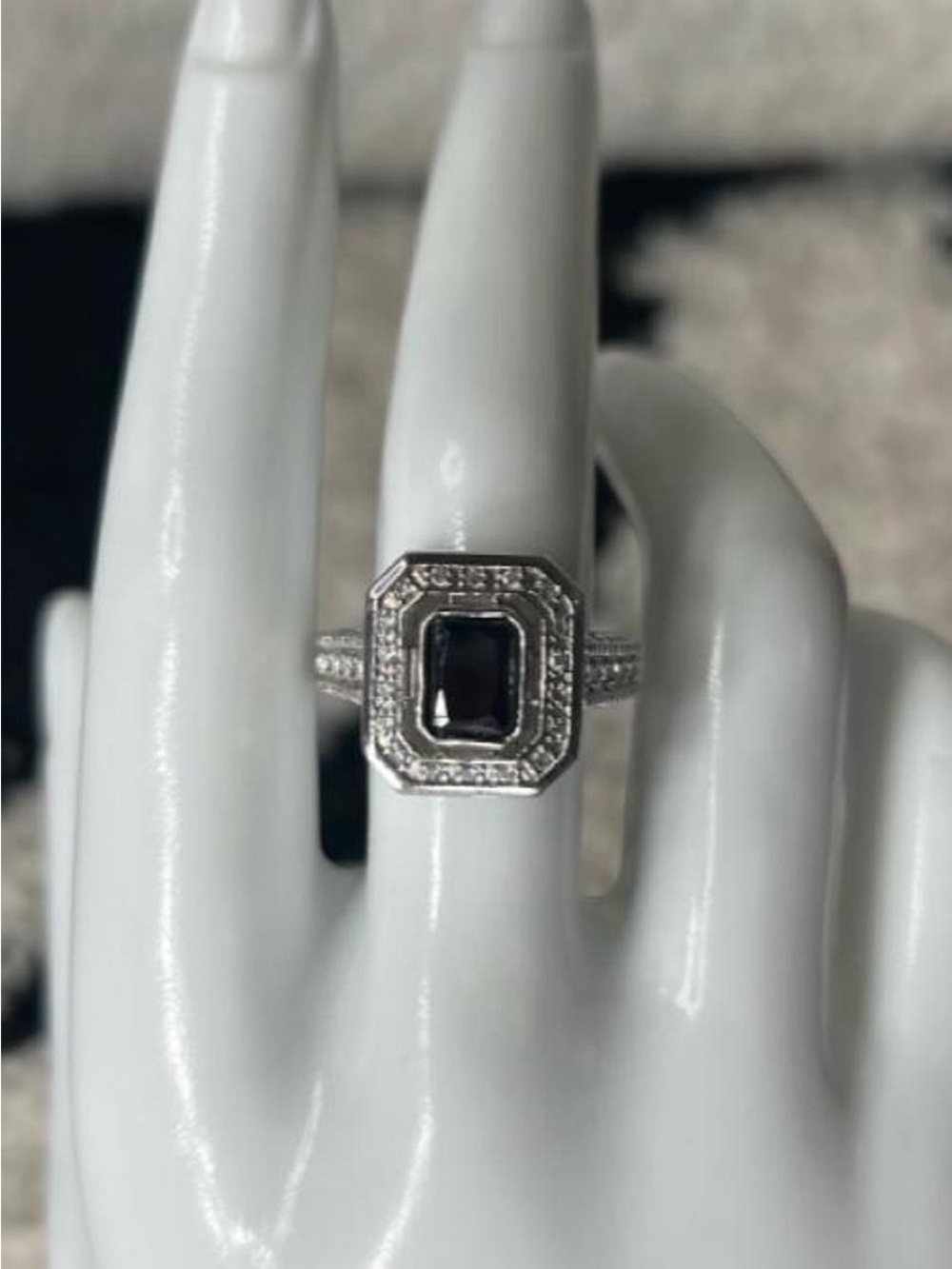 Beautiful silver tone and Black stone ring with rhinestone accents